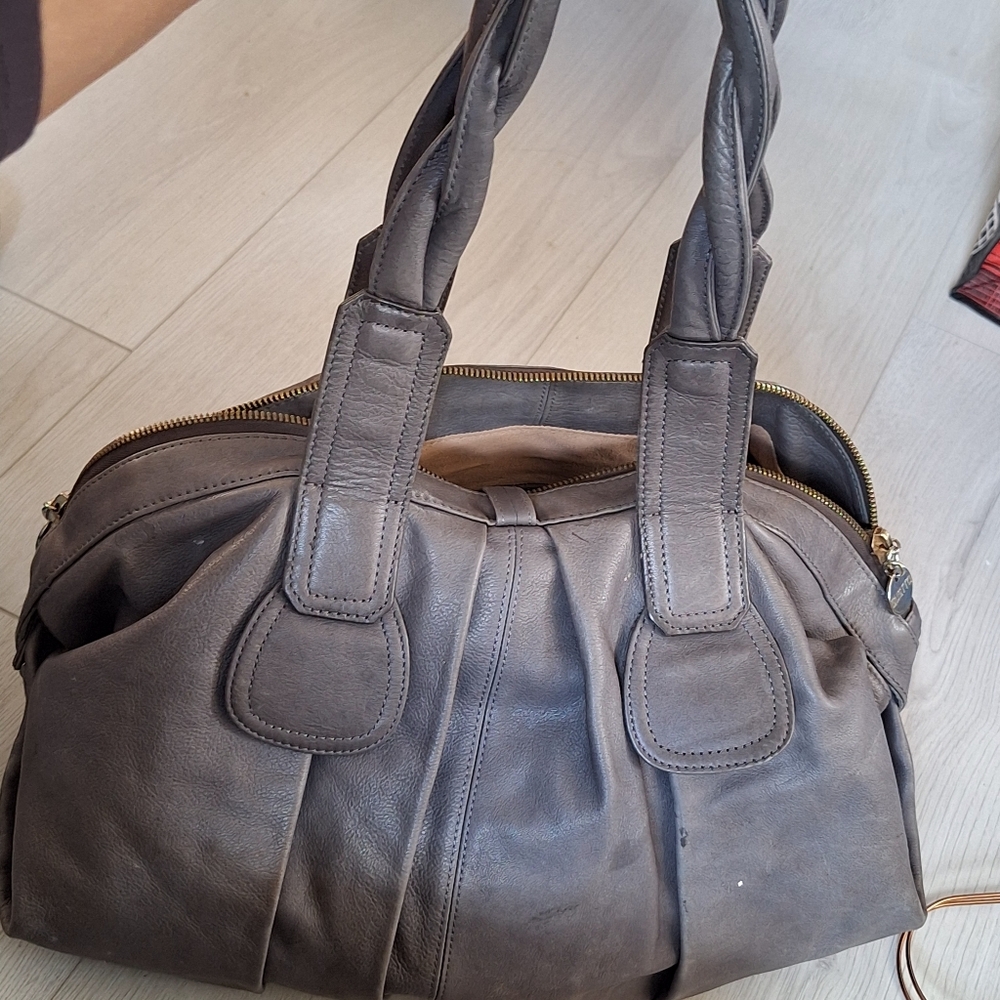 Gustto Cala Gray Leather bag
